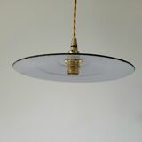 Green and white enamelled suspension