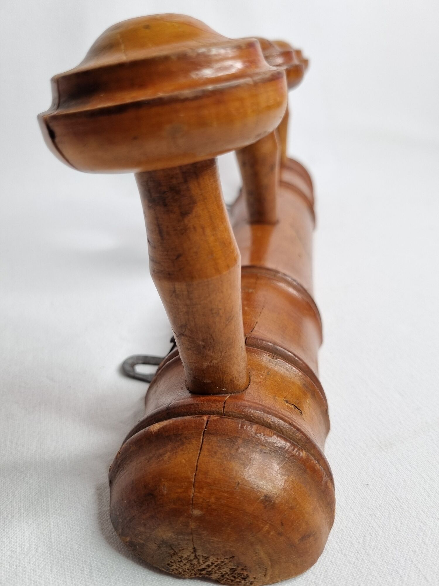 Wall coat rack "Bistrot" 1900 in wood turned in imitation of bamboo 3 hooks