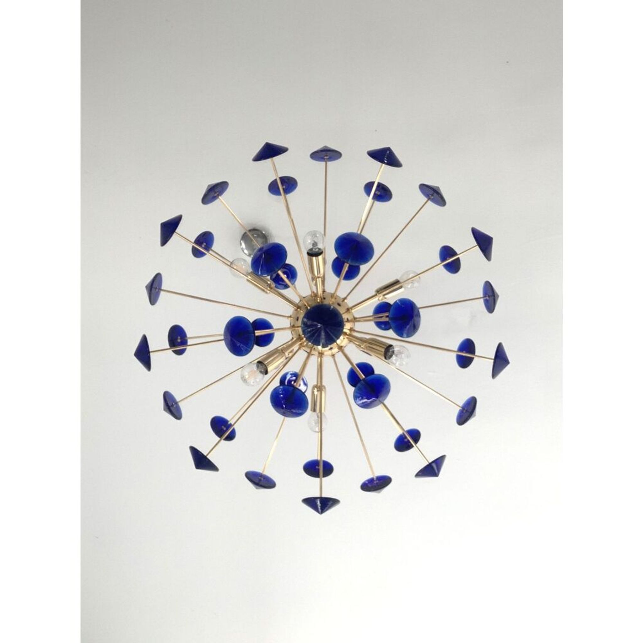 Lustre ovale en verre de Murano bleu « coni » spoutnik