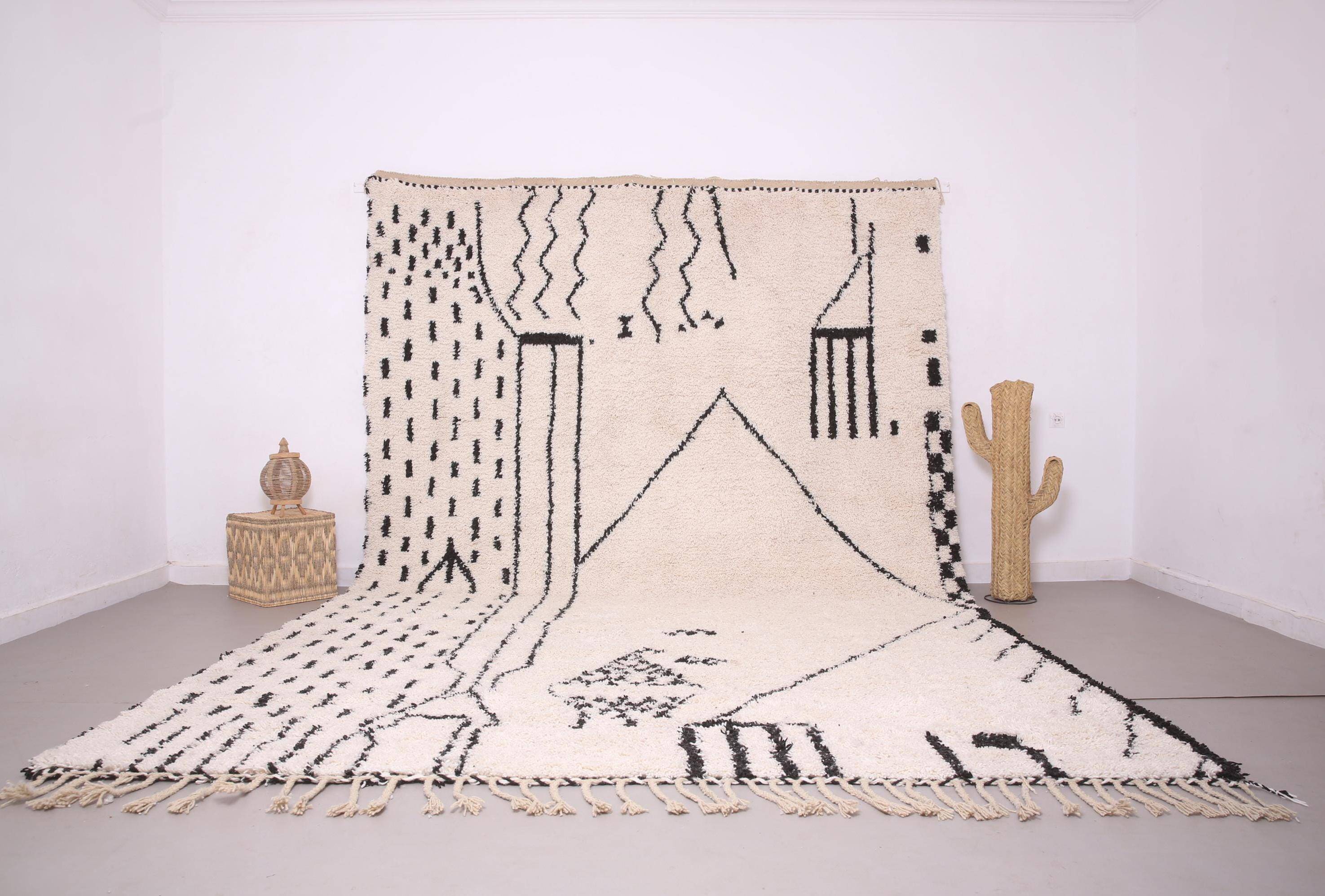 Unique natural wool Moroccan rug 3x2 m