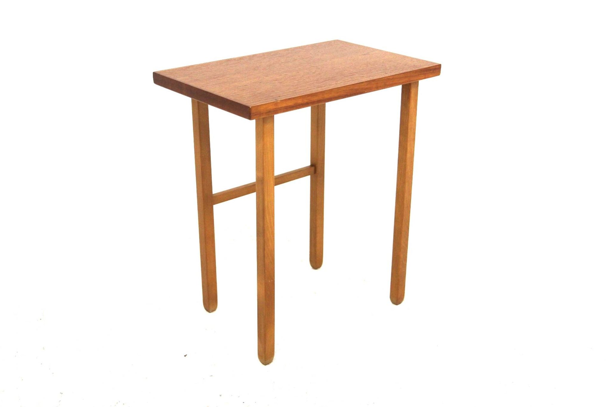 Table d'appoint scandinave en teck et en chêne, Suède, 1960