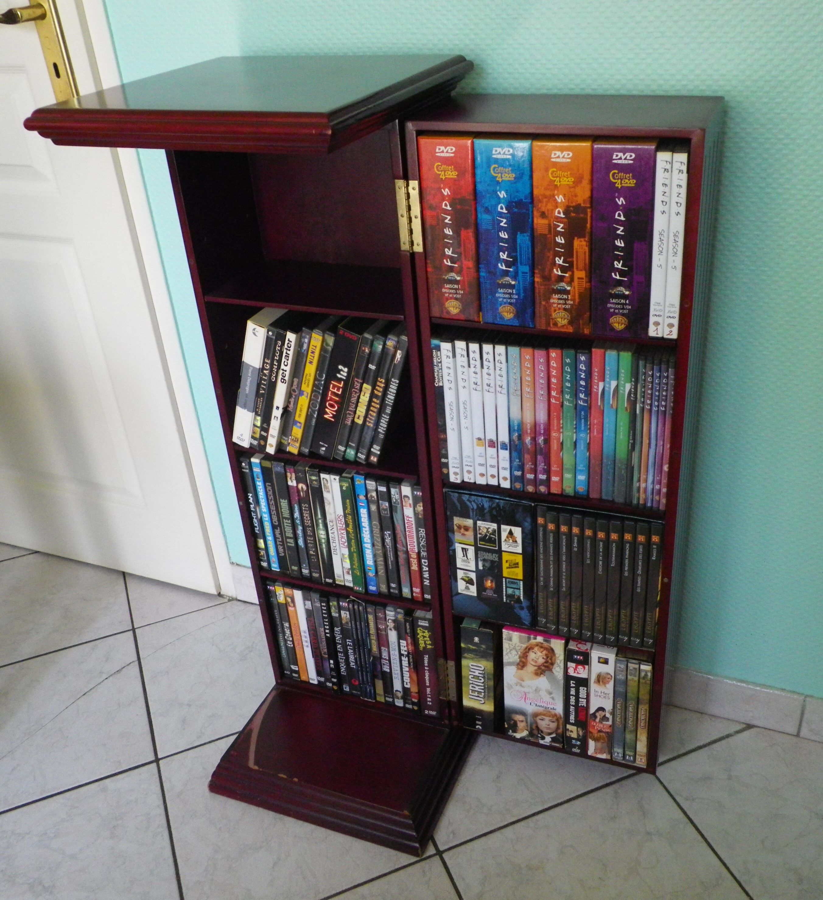 Wooden extra cabinet (selette), 2 interior storage spaces with 6 modular shelves