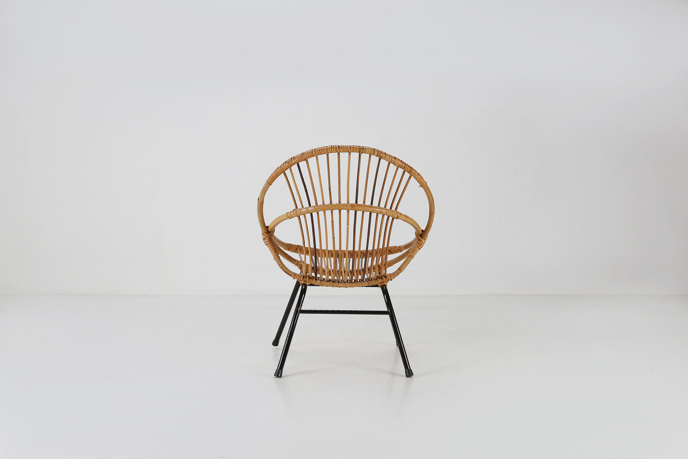 Children's chair in rattan