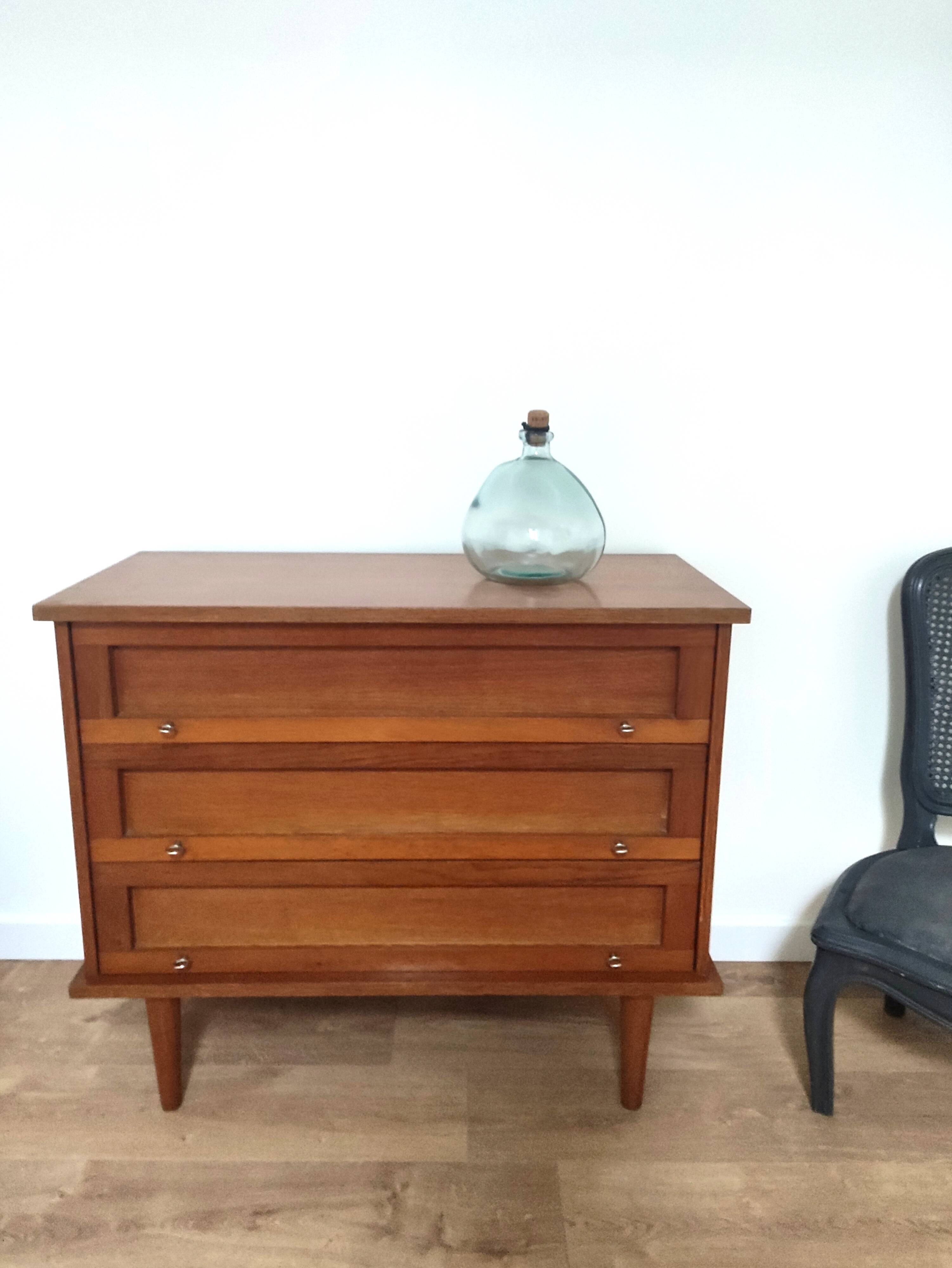 Vintage chest of drawers