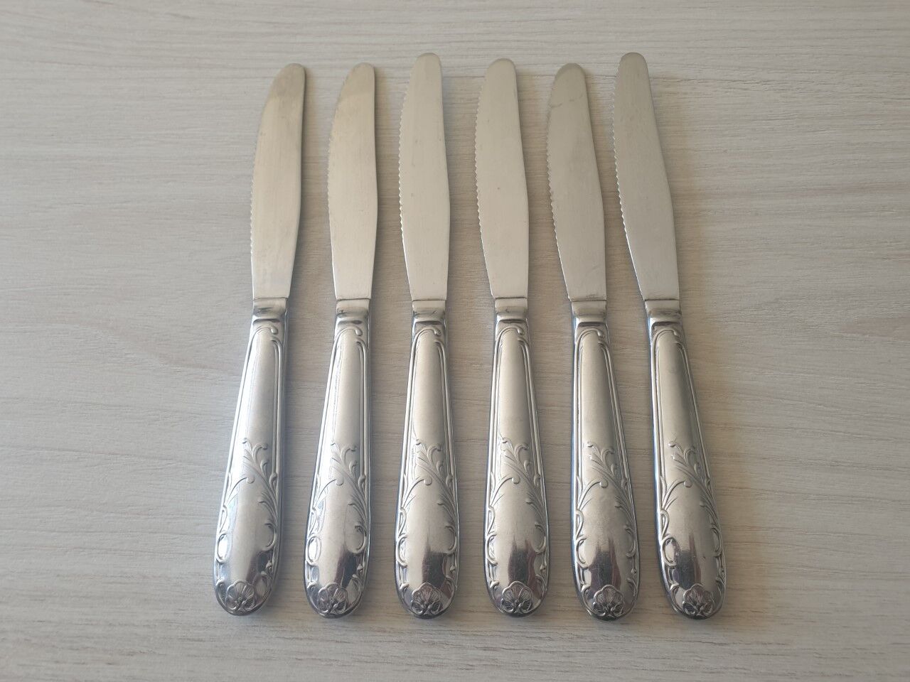 Set of 6 knives