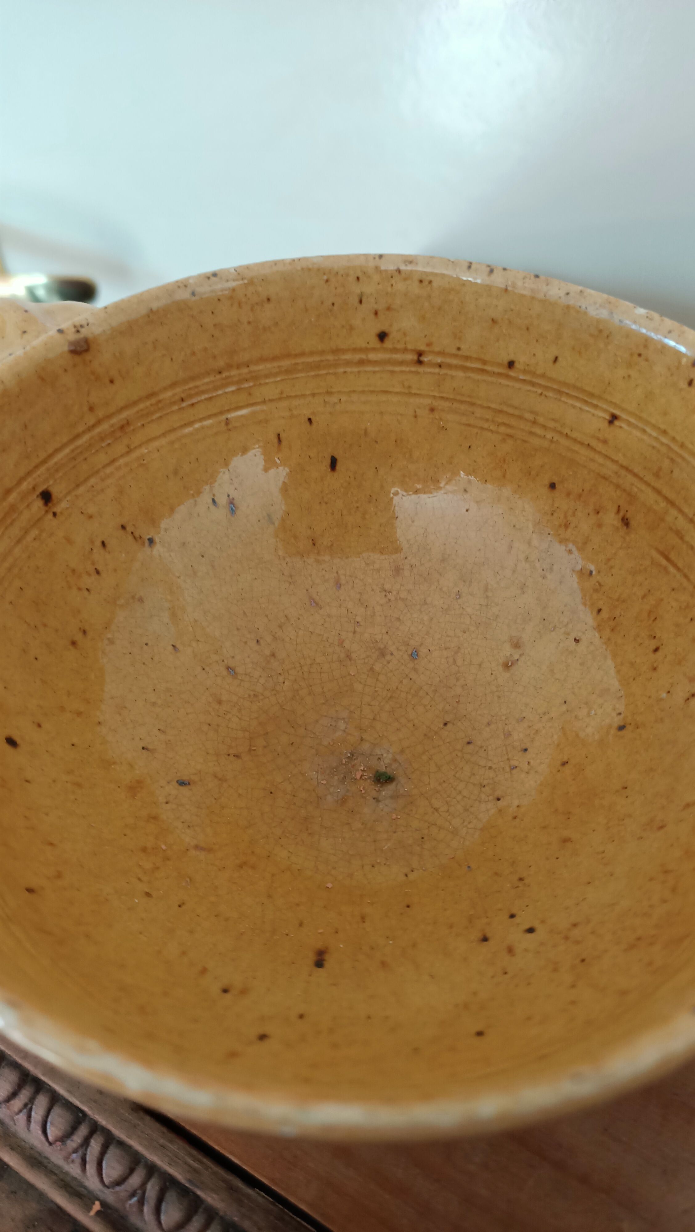 Duo of stoneware bowls