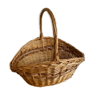 Medium size wicker basket