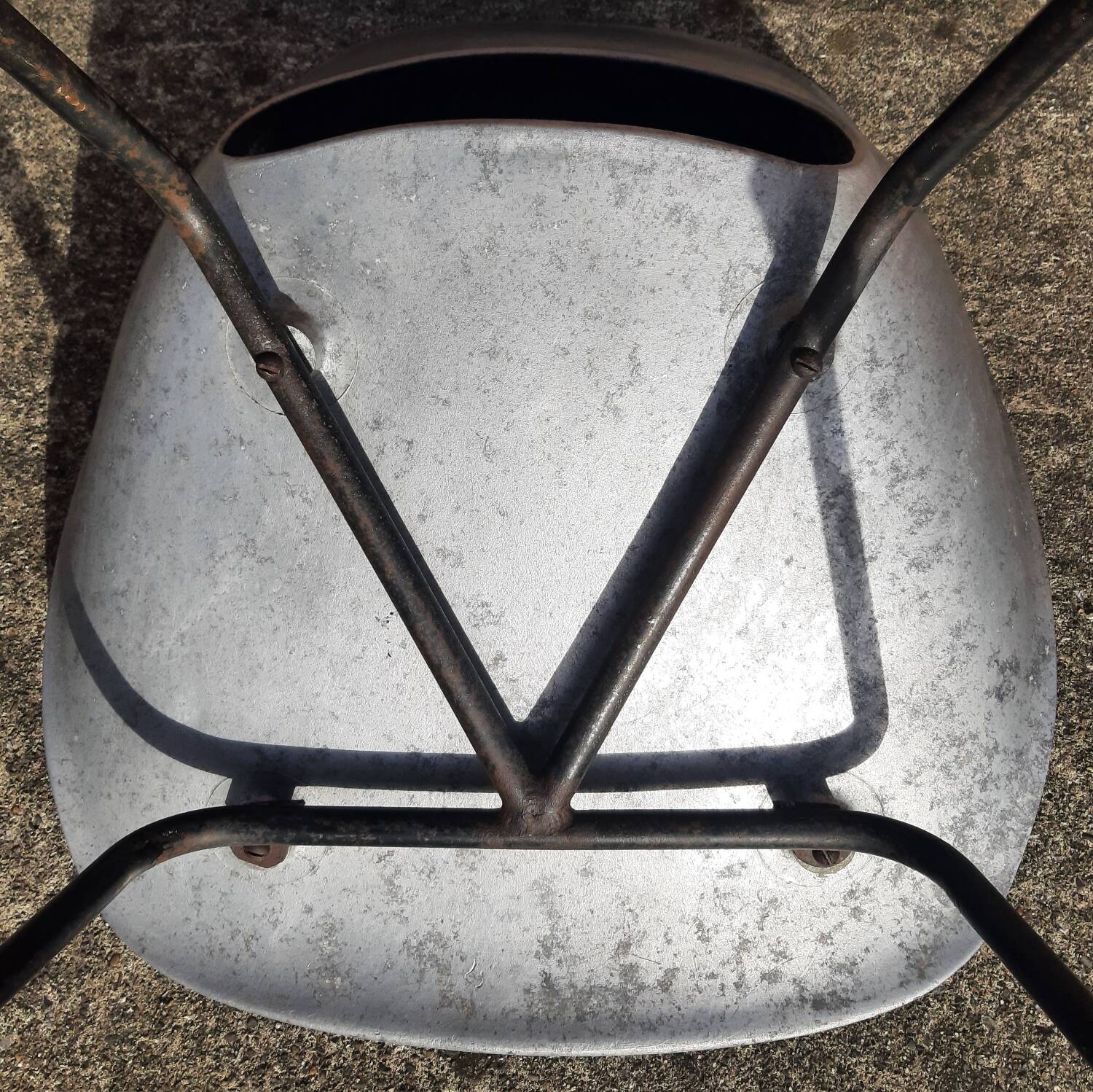Chaise tulipe Pierre Guariche. (Edition Steiner, années 50)