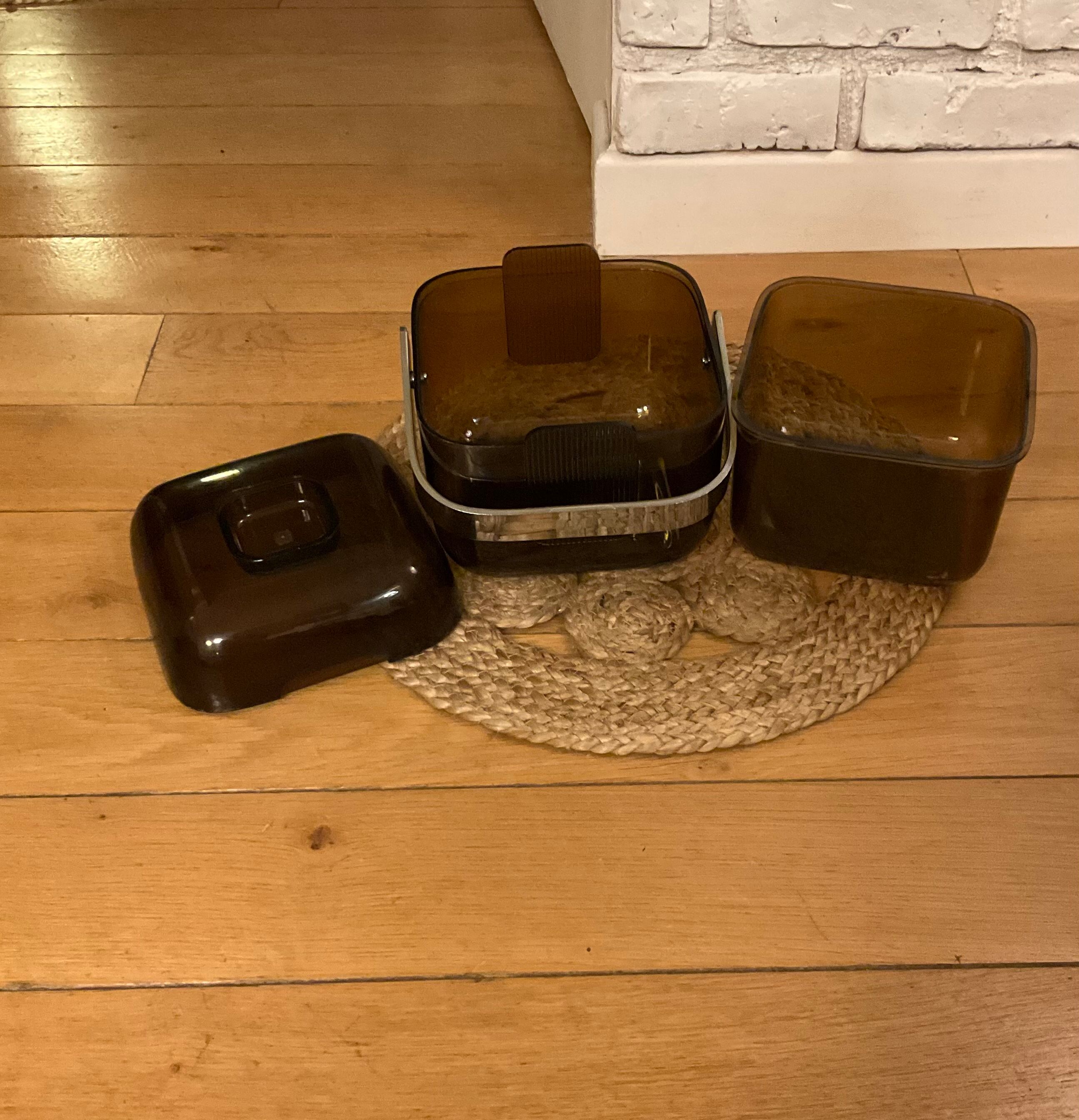 Smoked guzzini plexiglass ice bucket 1970