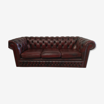 Burgundy leather chesterfield sofa