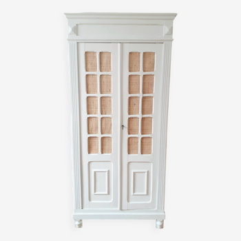 Armoire parisienne