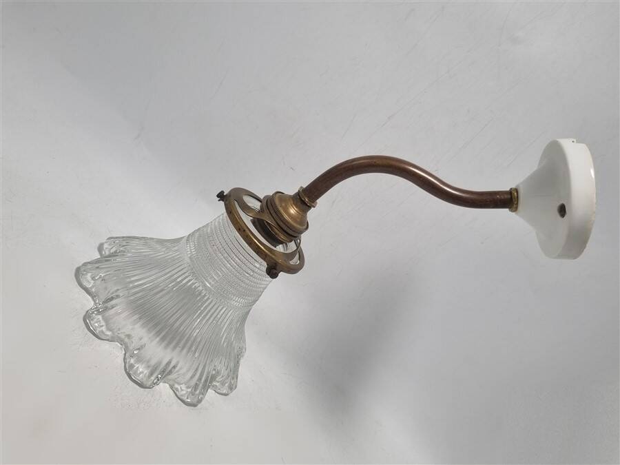 Holophane style wall light