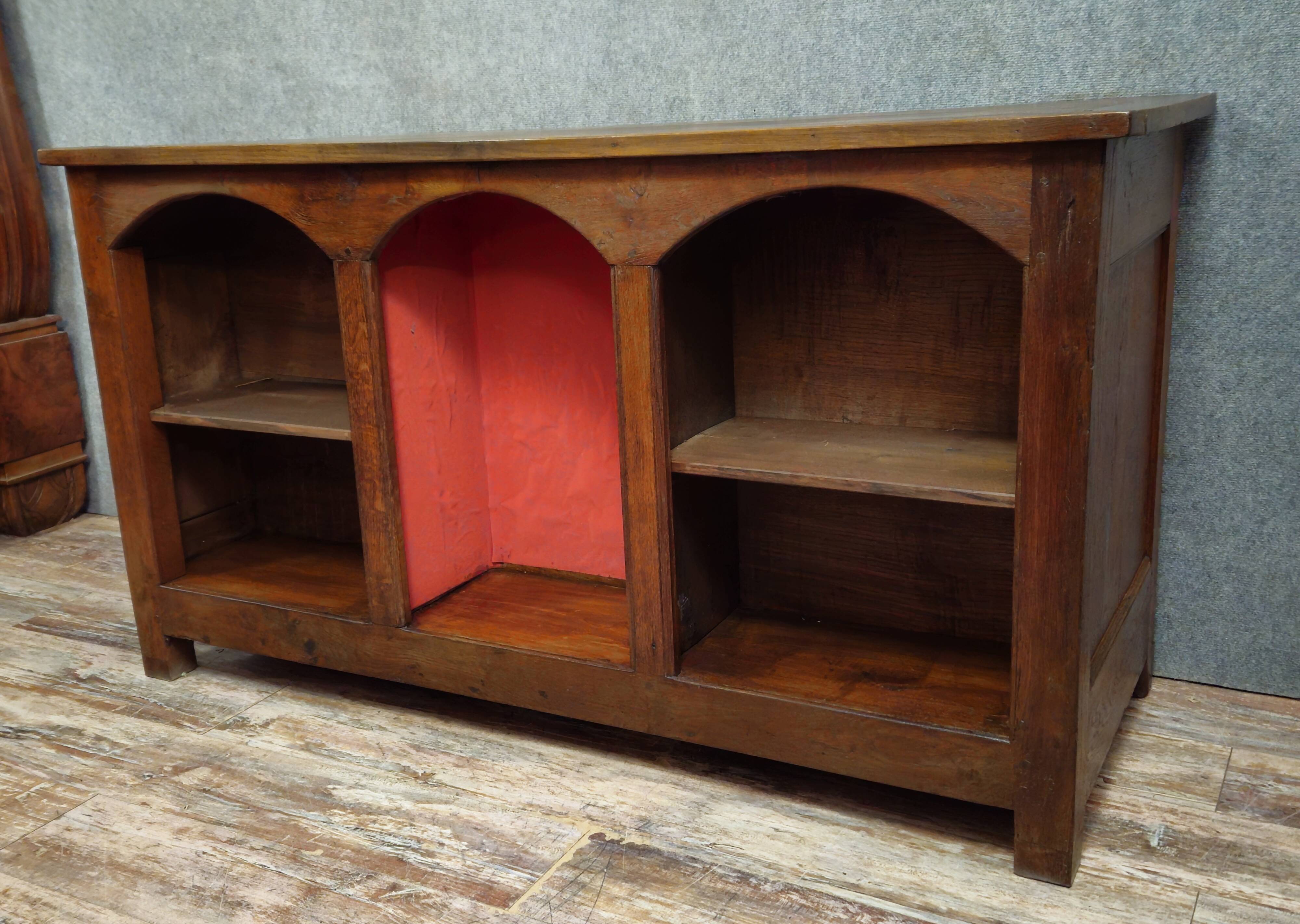 Buffet from the Empire period in solid oak, transformed on the back into a counter.