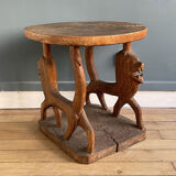 Fauteuils de dignitaire en bois sculpté et table