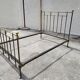 Lit en laiton dore 140 x 190 en couchage
