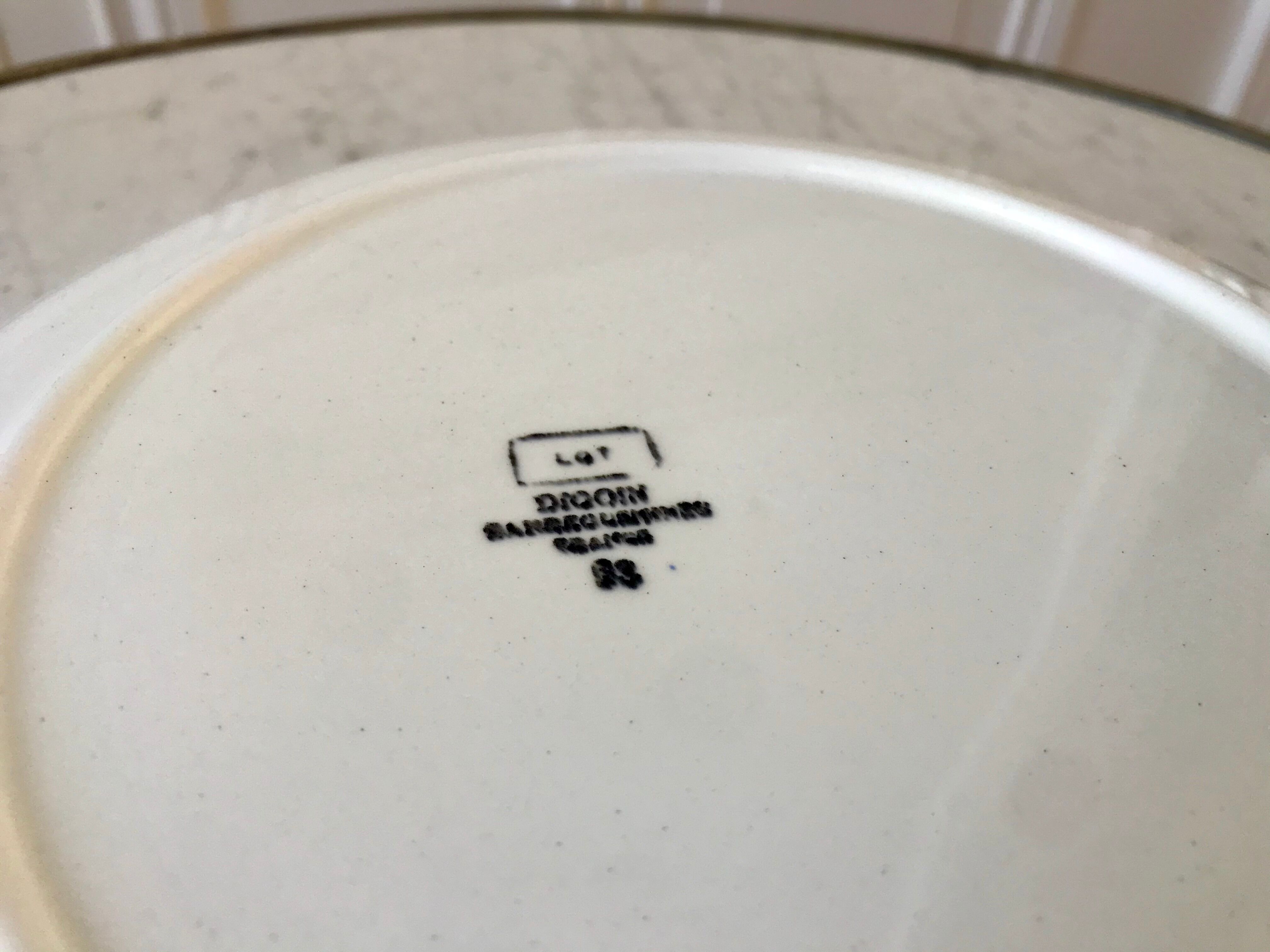 Hollow round dish Digoin Sarreguemines model "Lot" 30s