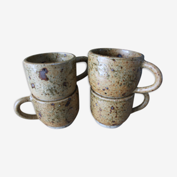 4 cups in stoneware