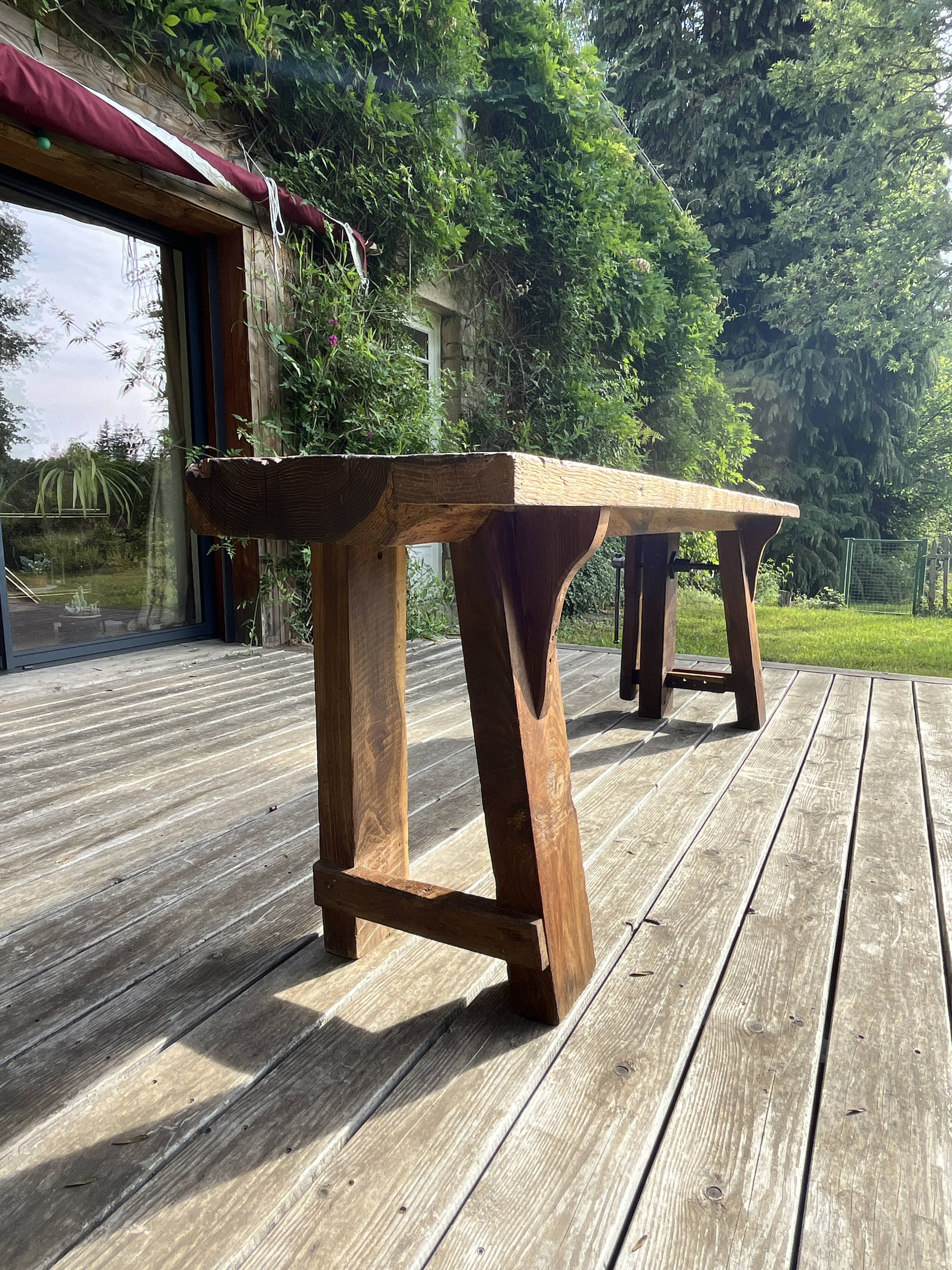 Restored antique carpenter's workbench in solid oak - 245 cm