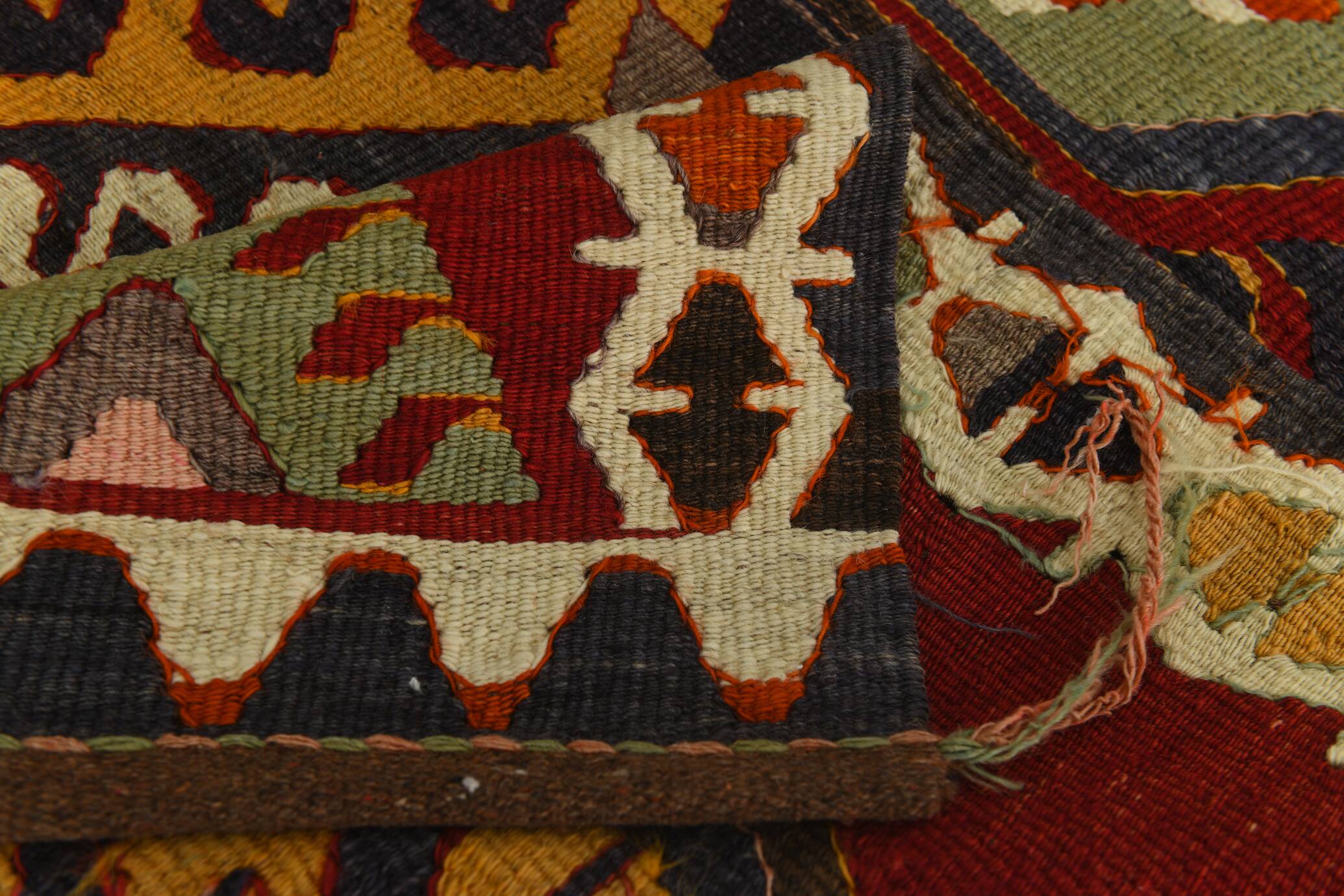 Kilim Vintage Anatolien Rouge – Motifs Géométriques, Laine, 88x125 Cm