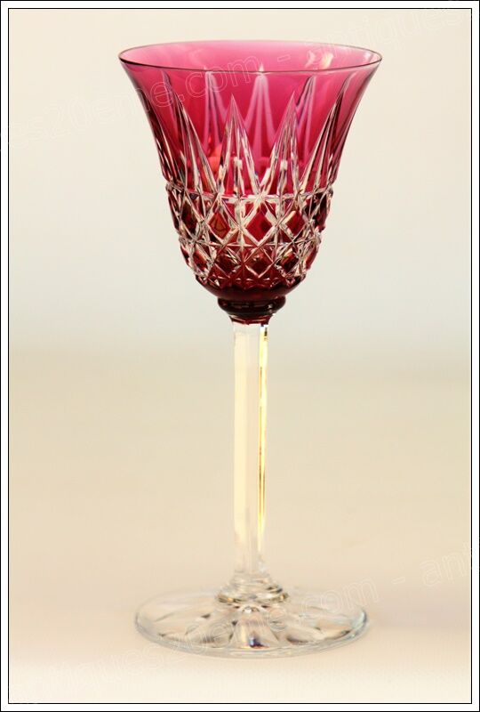 Set of 4 wine glasses from the Rhine Roemer St Louis Crystal model Tarn