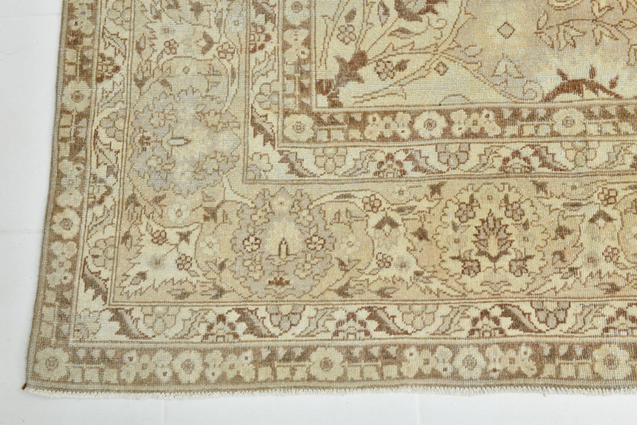 Tapis Vintage Beige Clair Motif Médaillon Floral Élégant, 354x458 Cm