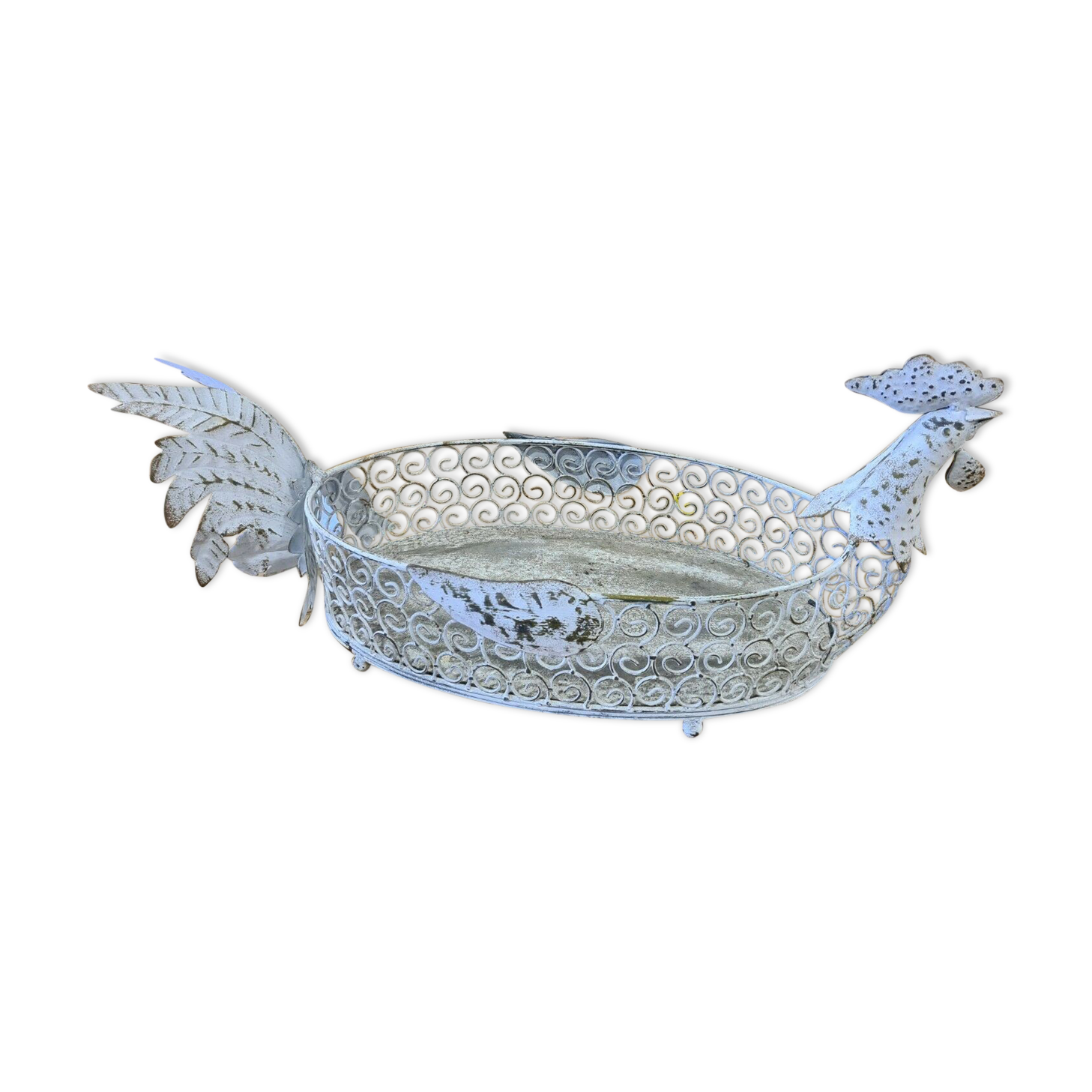 Iron basket with hen