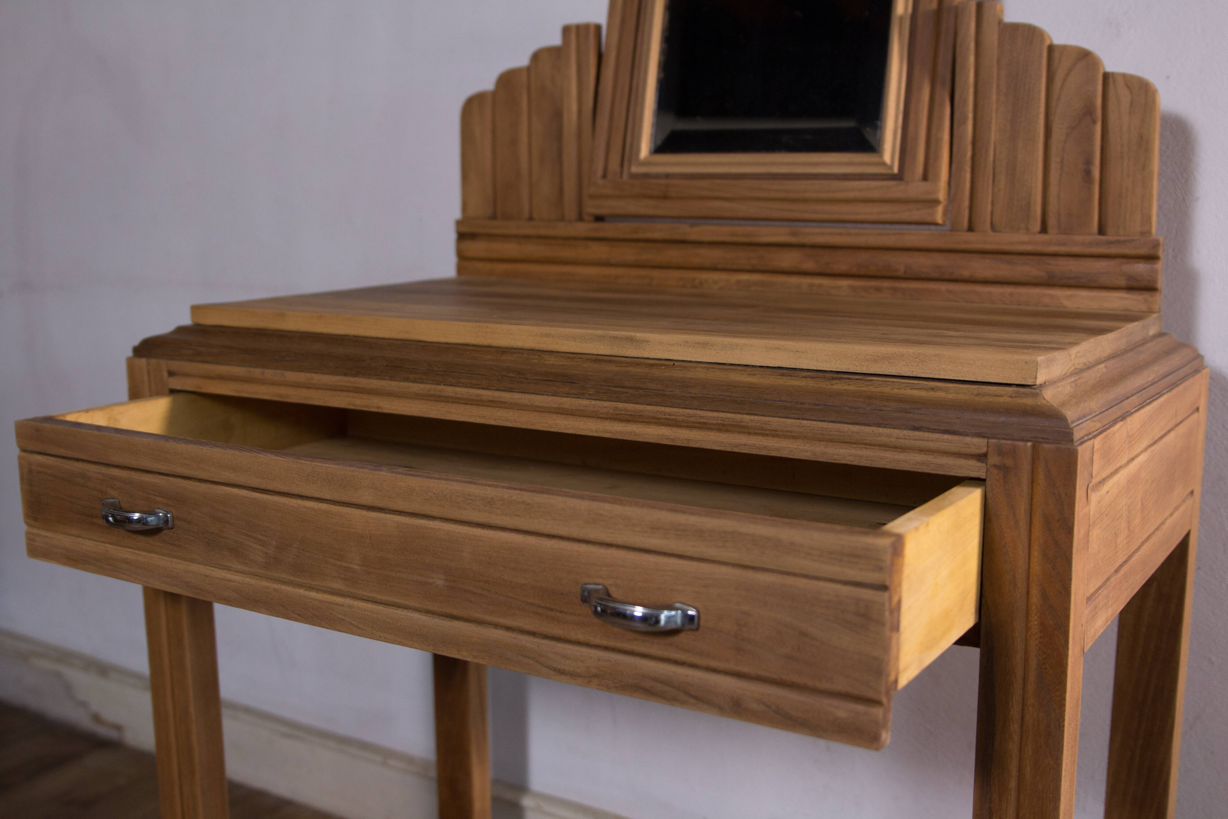 Art Deco dressing table