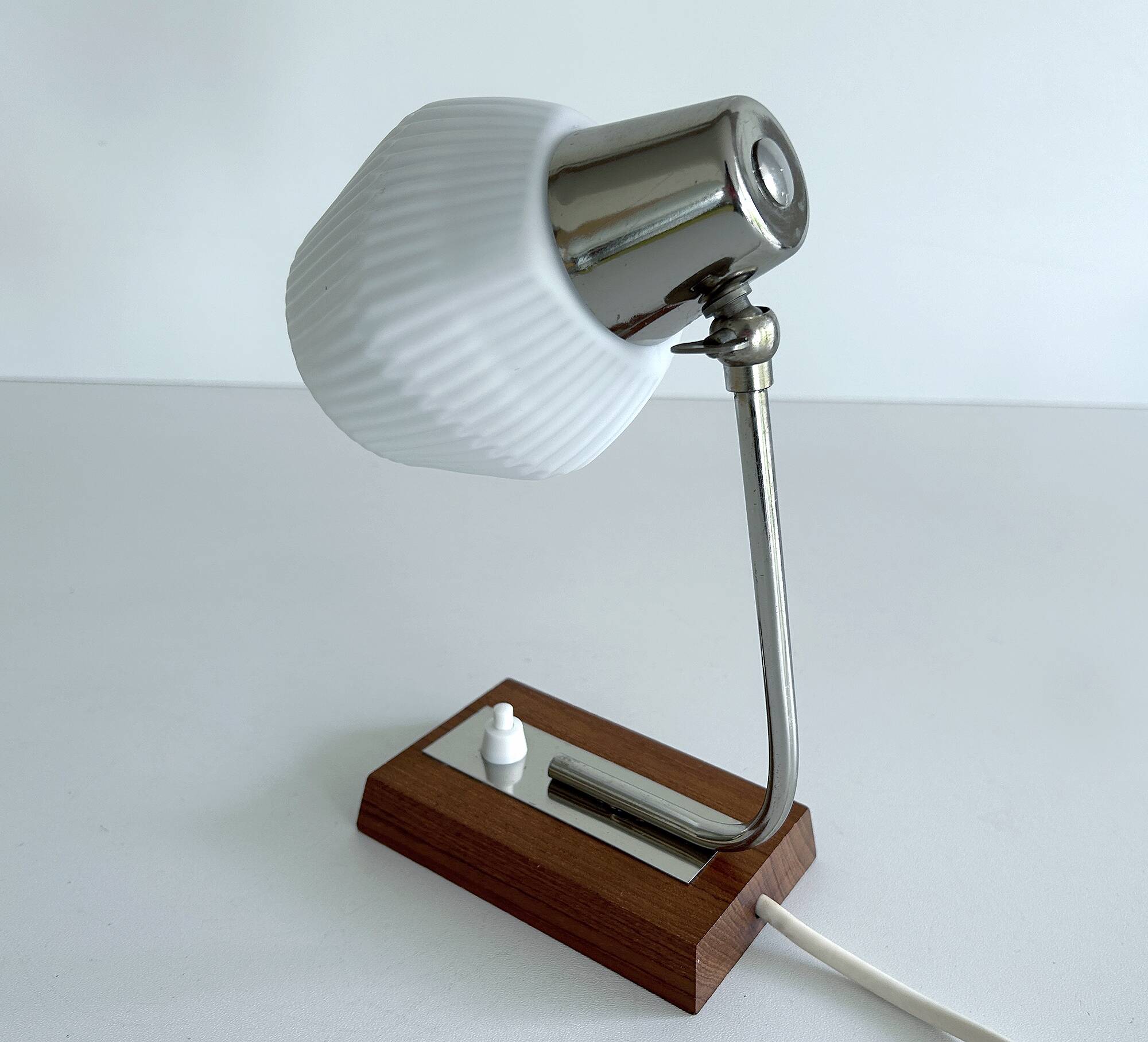 Lampe Scandinave Vintage. Teck Verre