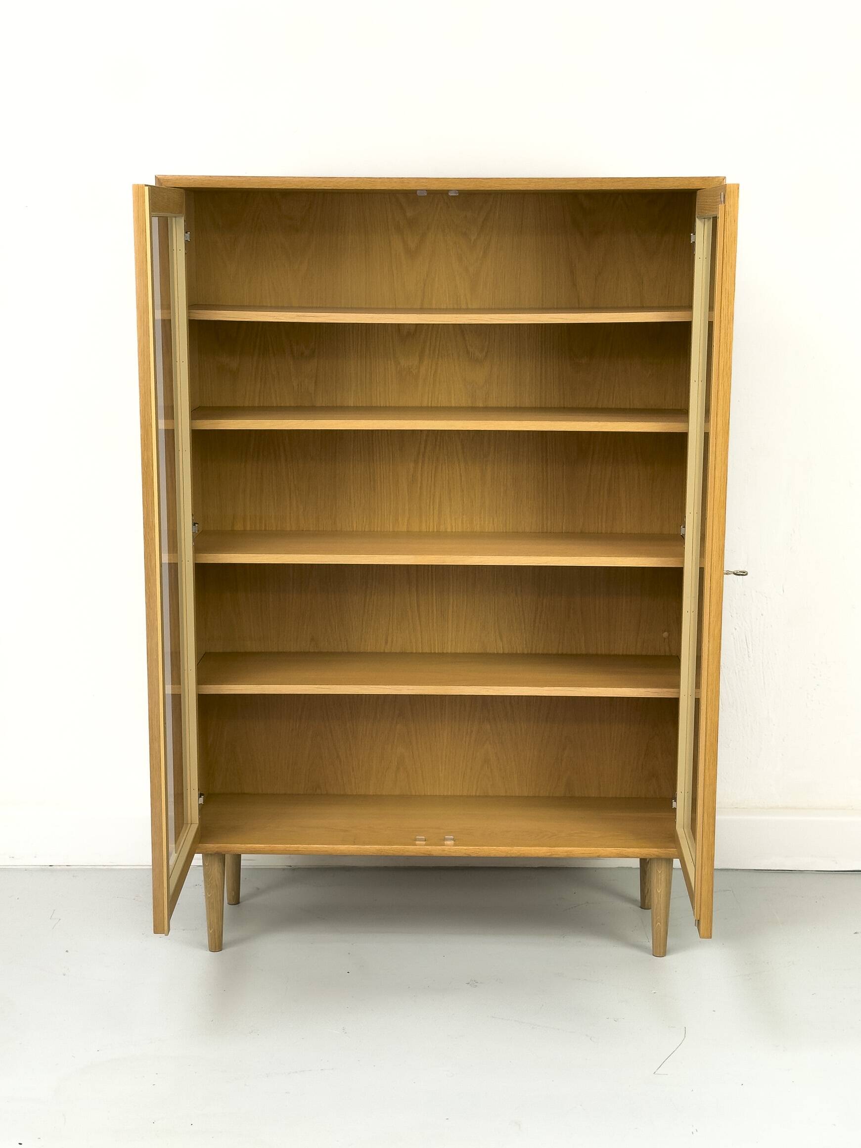 Mid Century Display Case in light oak by WK Möbel, 1970s