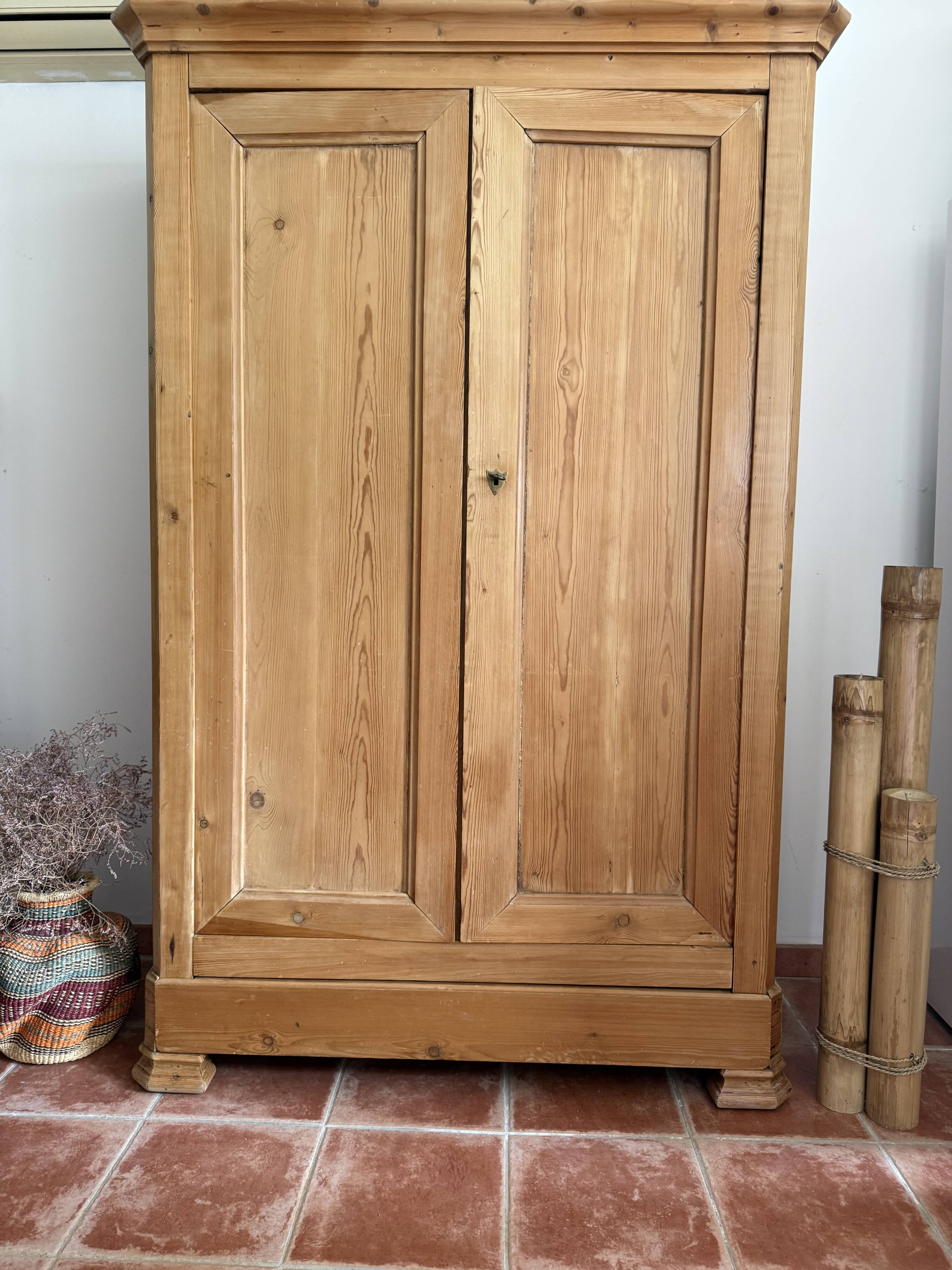 Beautiful antique pine wardrobe