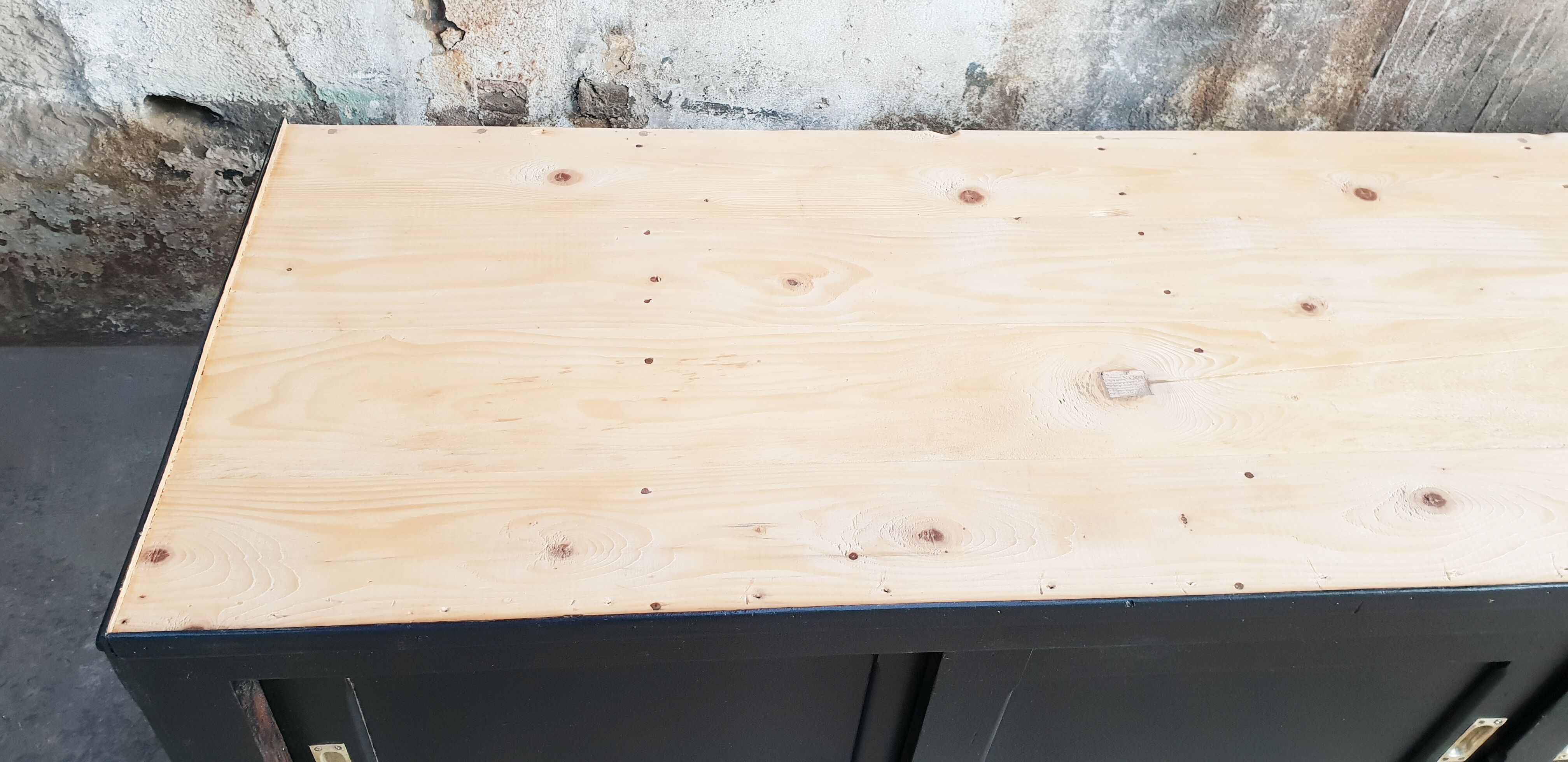 Trade furniture