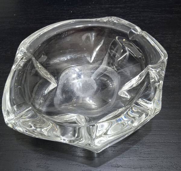Crystal ashtray Daum France signed