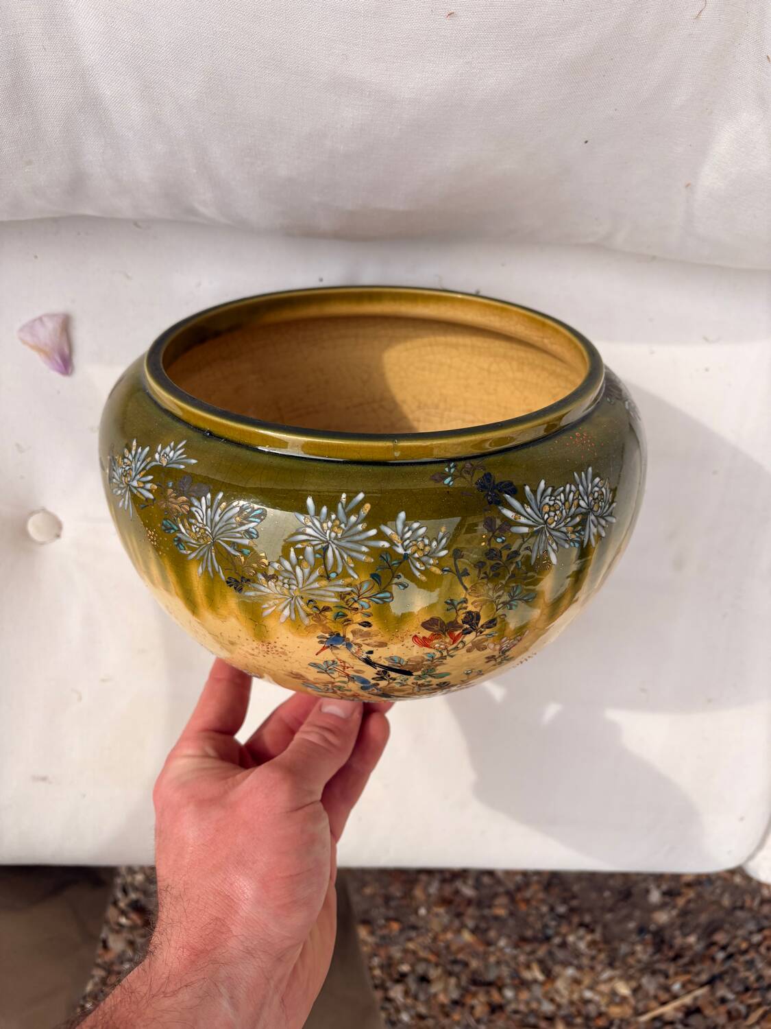 Planter, Japanese ceramic cache-pot in green, decorated with birds and flowers, Kobe Shuzan Satsuma Meiji.