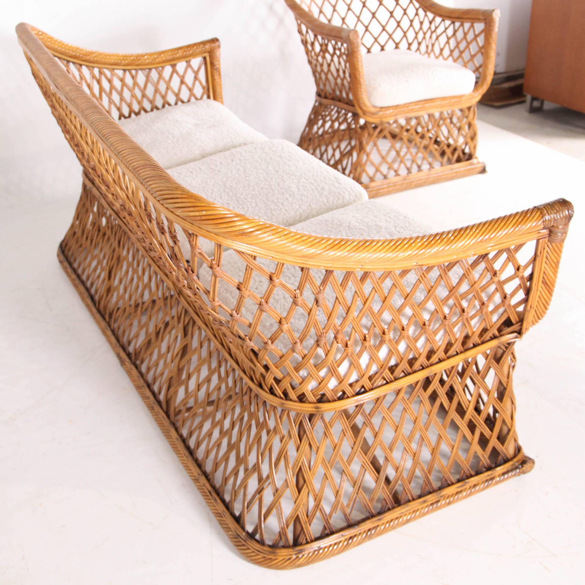 Woven rattan lounge set