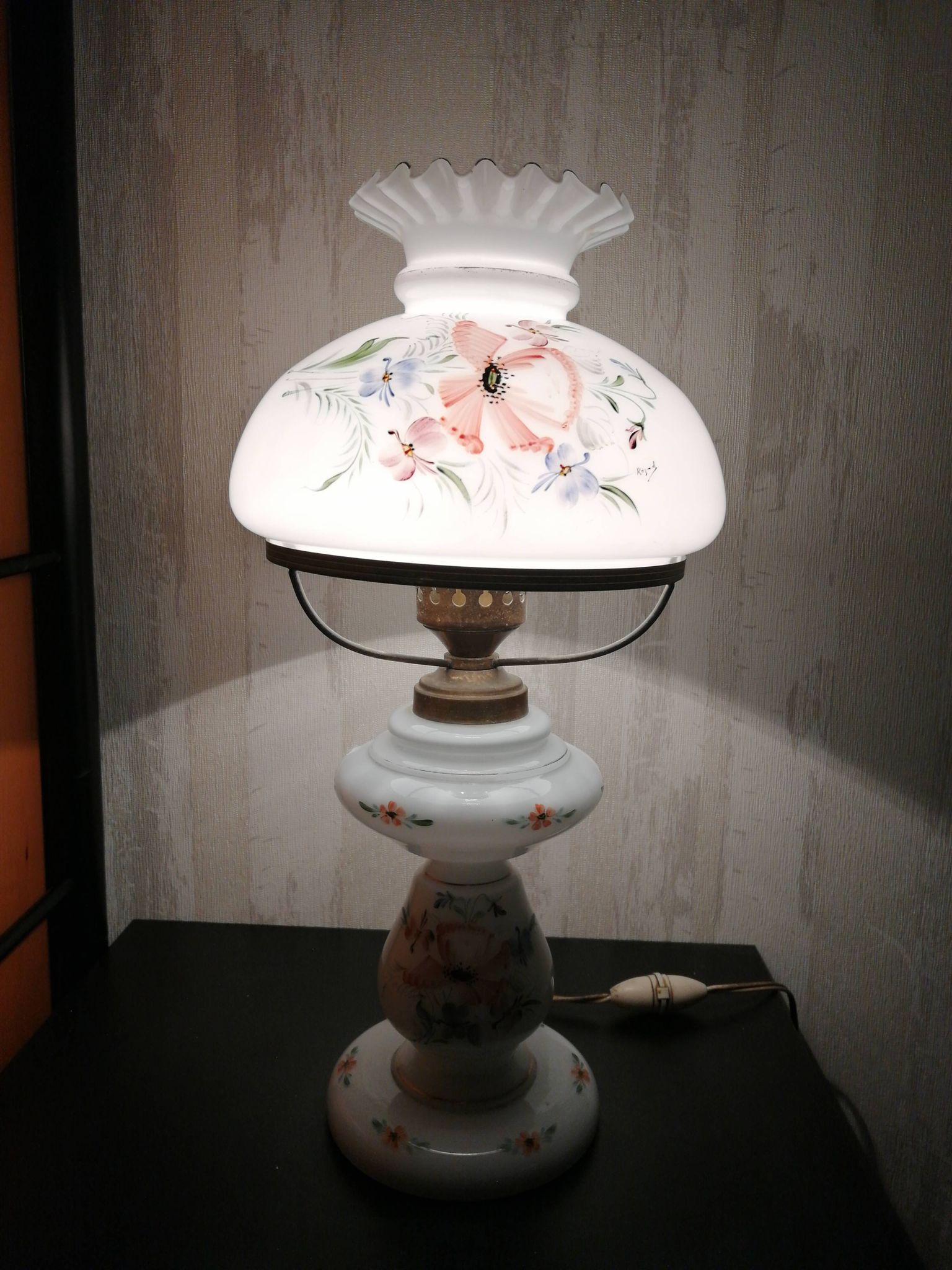 Antique porcelain lamp