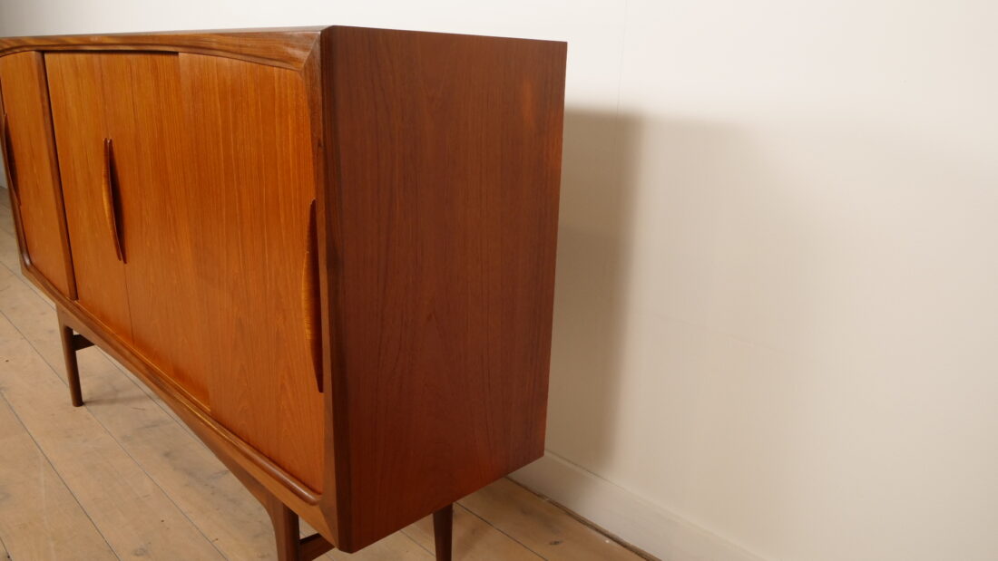 Vintage highboard | Johannes Andersen | Danish design | Teak