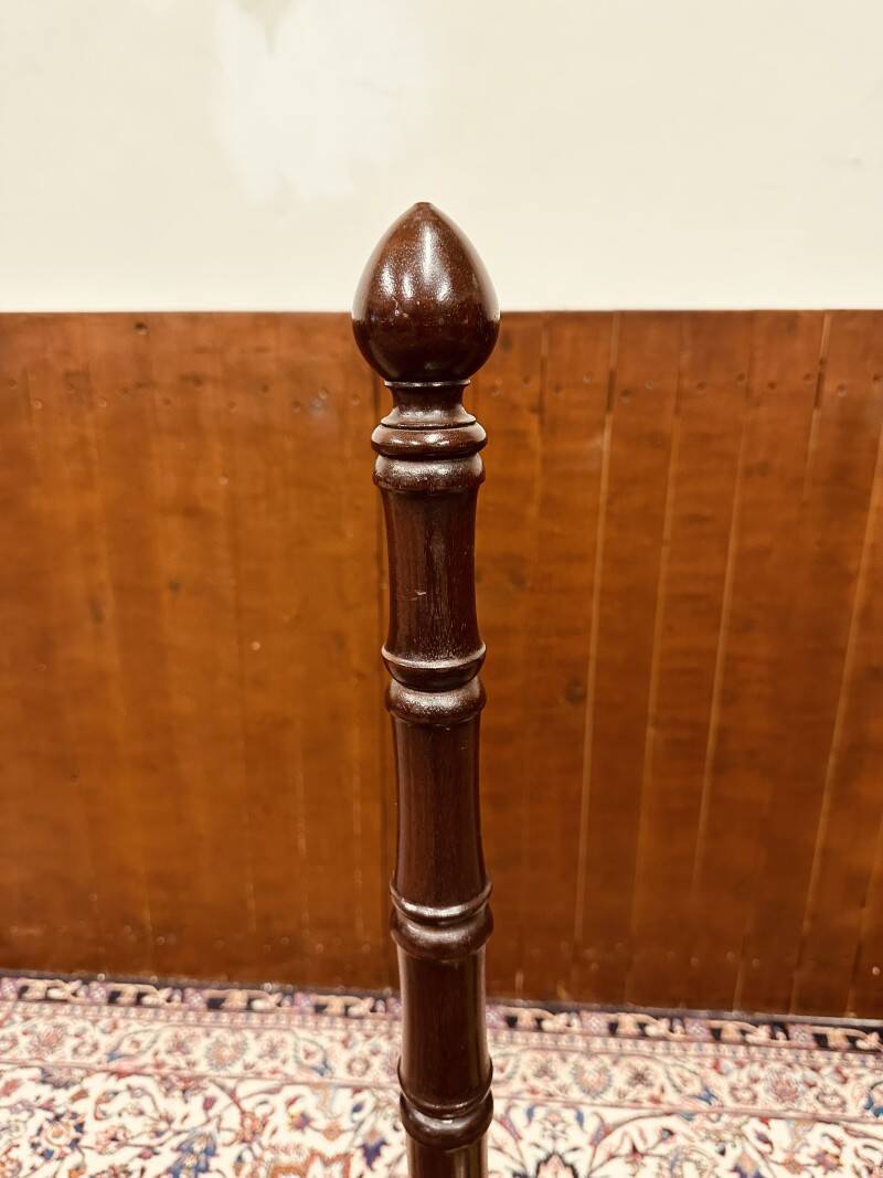 Escalier de bibliothèque antique