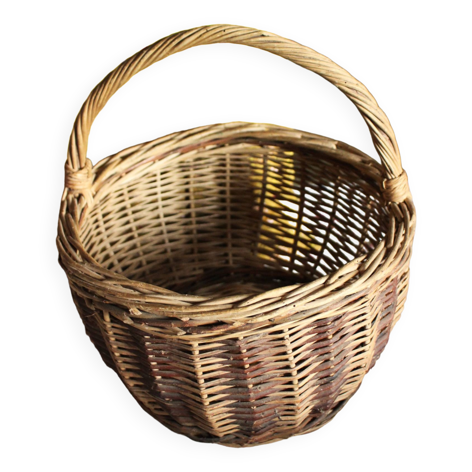 Large round vintage wicker basket