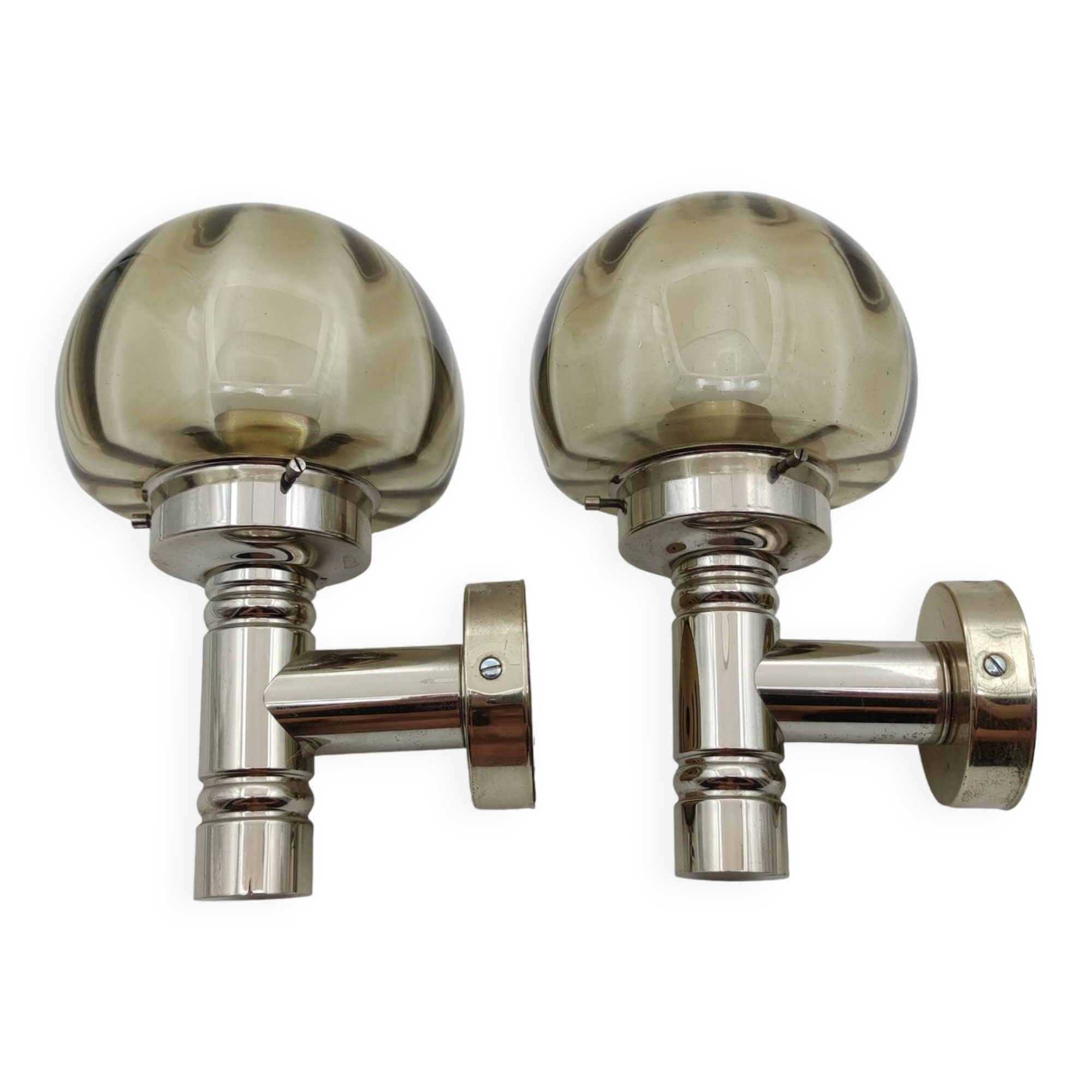 2 Sconces in nickel-plated brass and smoked glass, Scoliari style