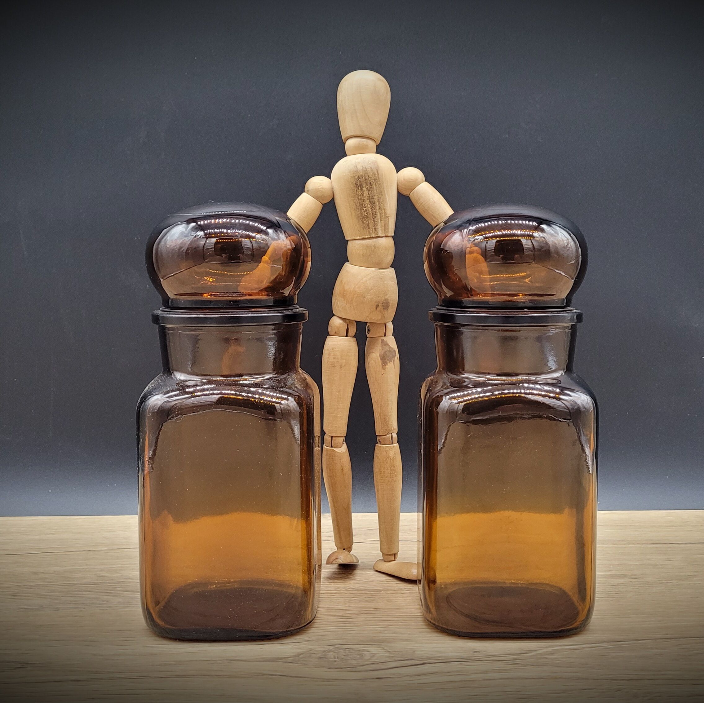 Duo apothecary vials round cap