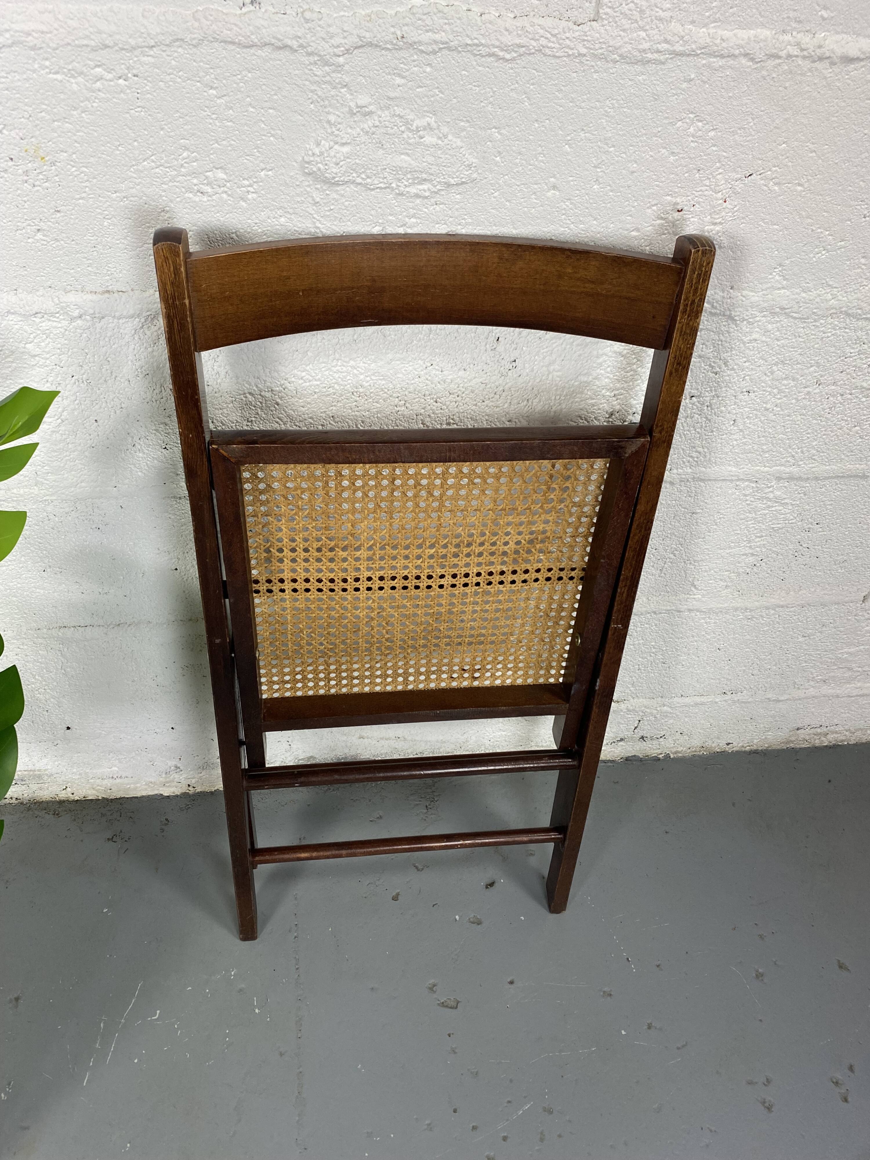 Lot folding chairs in canning