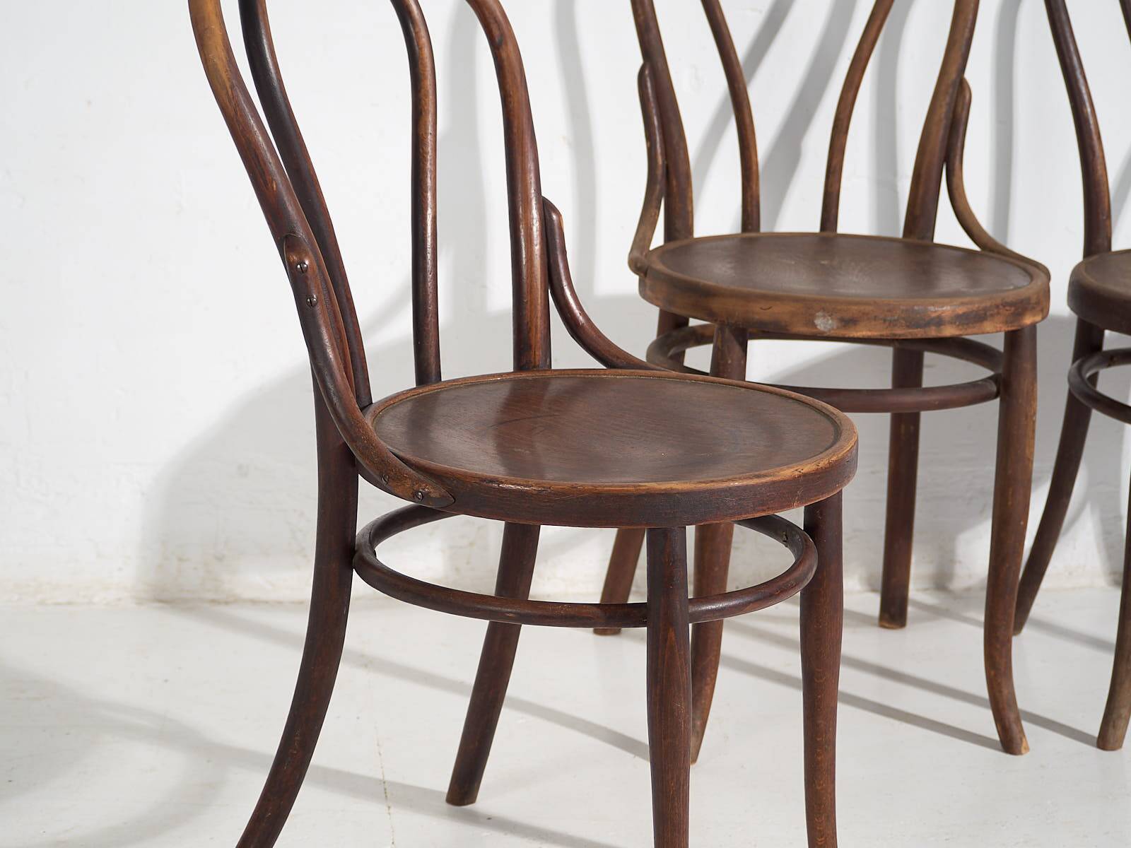 Antique Thonet Chairs No. 18 (c.1930). Set of 4 pieces #10