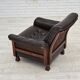 Fauteuil scandinave années 1970, cuir d'ameublement marron, pieds en bois de teck.