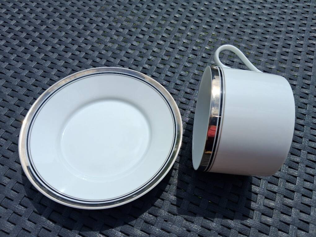 Large breakfast cup Design 1996 Ultra Platinum-silver