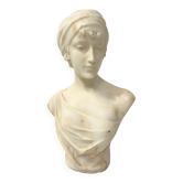 Sculpted marble group of a young woman's bust, 20th century.