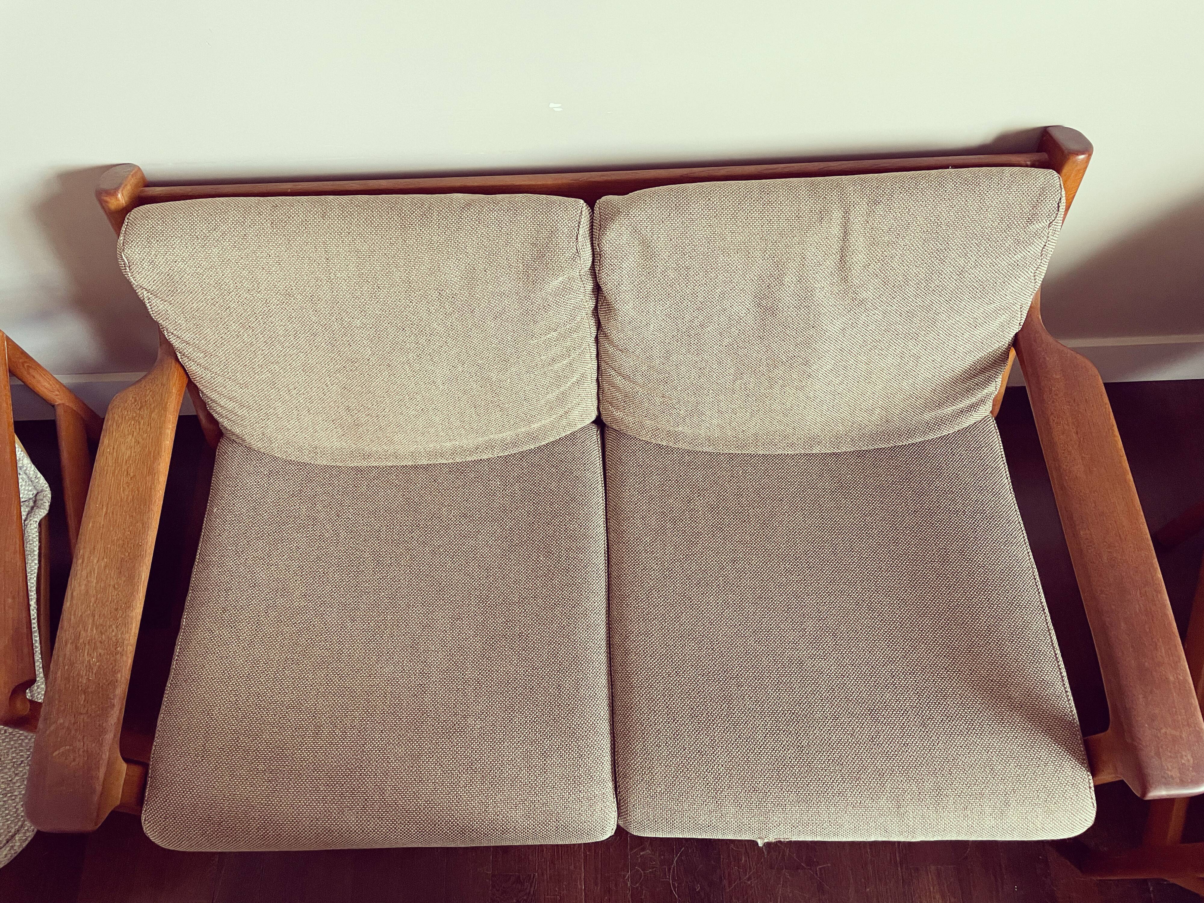 Scandinavian 2-seater sofa