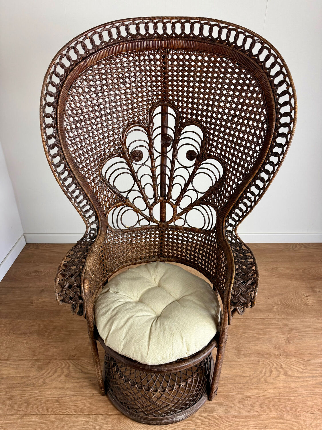 Pomare Peacock Armchair -