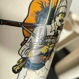 Orangeade service to vintage ceramic soldiers