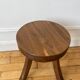 Tabouret bois brutaliste