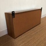 Shelf / display case